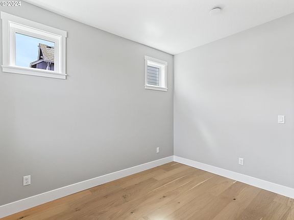4th image of 8004 NE 172nd Ave