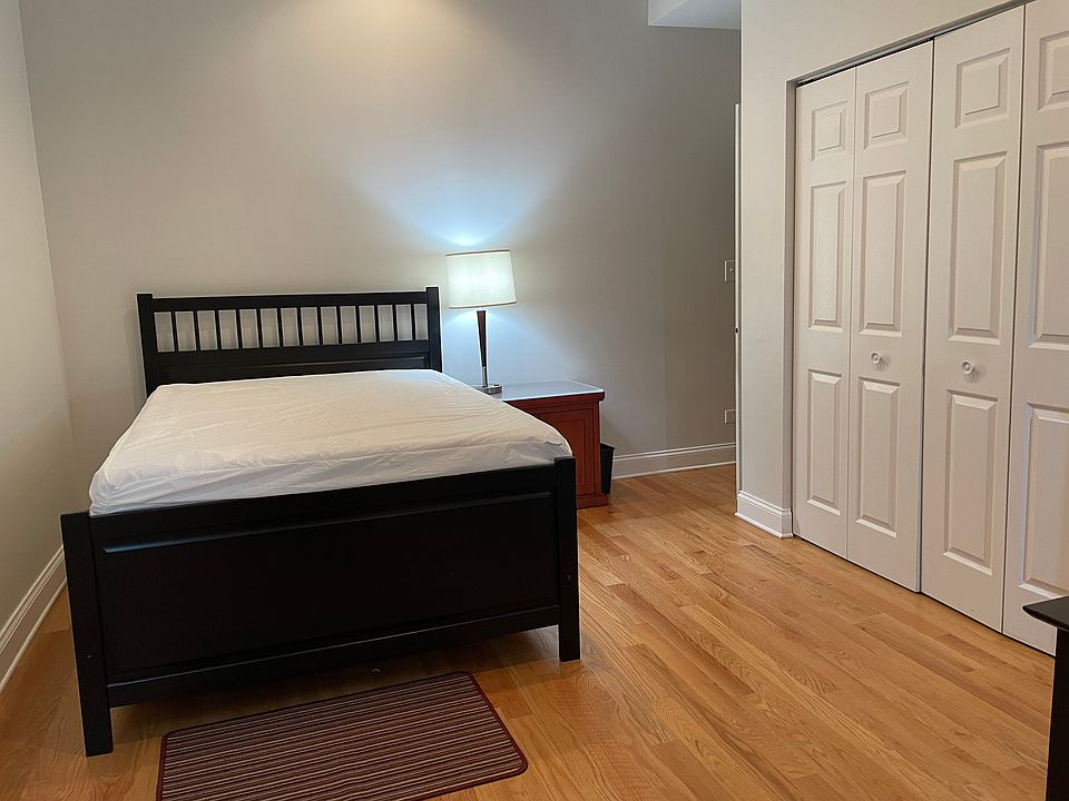 1st image of 716 S Claremont Ave Unit 3