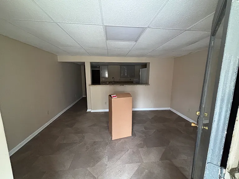 146 S Jackson St #7 — Photo 3