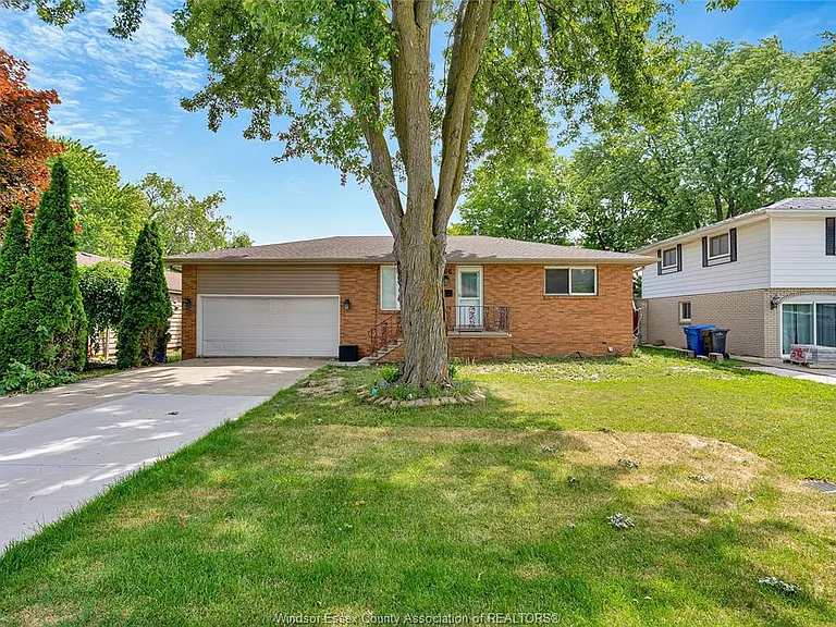 3966 Byng Rd #LOWER — Photo 2