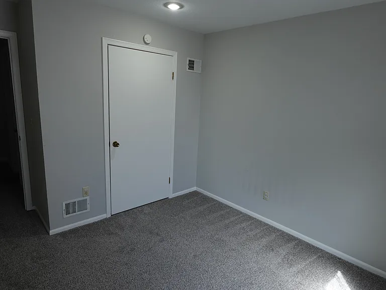 7324 N Liberty St — Photo 14
