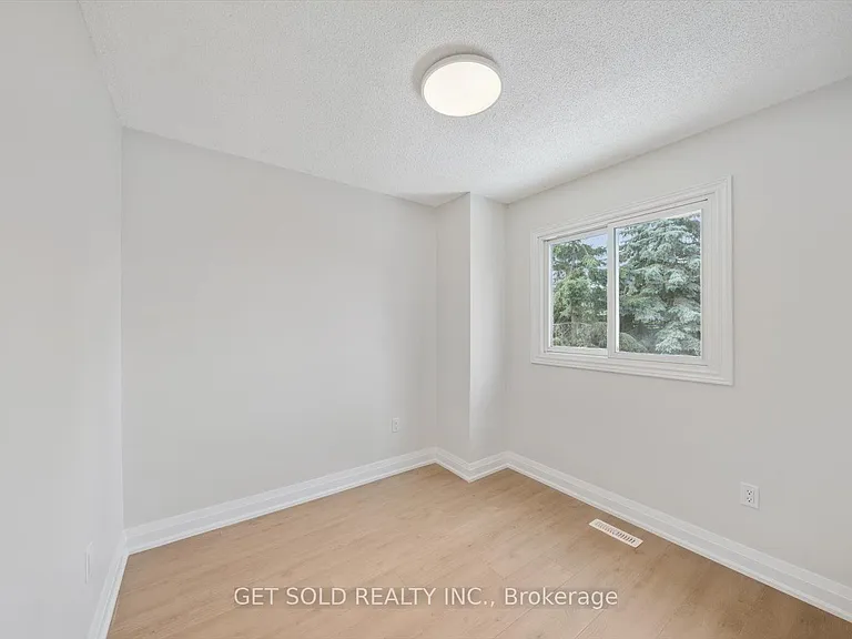 232 Kozlov St — Photo 22
