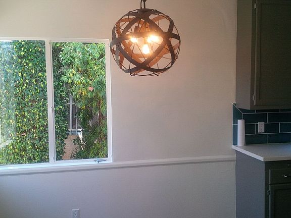 5th image of 807 N Las Palmas Ave #2