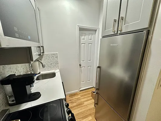 Rented by WVNY Real Estate LLC | media 4