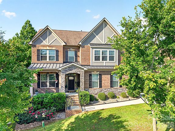 3rd image of 6410 Willow Farm Dr