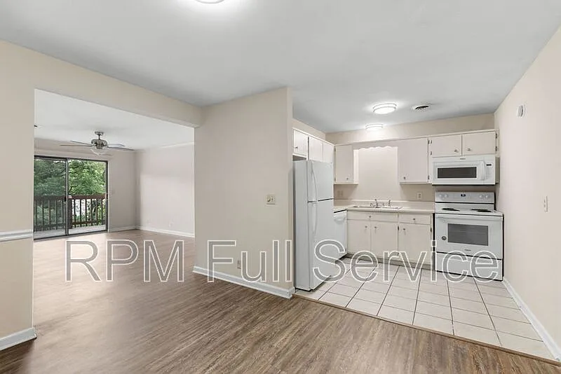 2 bed, 2.0 bath, 1056 sqft, $1,495 — Photo 1