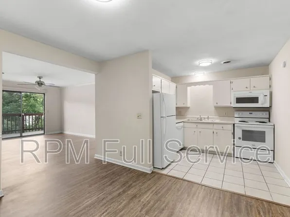135 Hicks Rd, Nashville, TN 37221