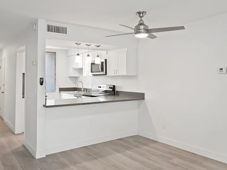 712 S Fernwood St — Photo 20