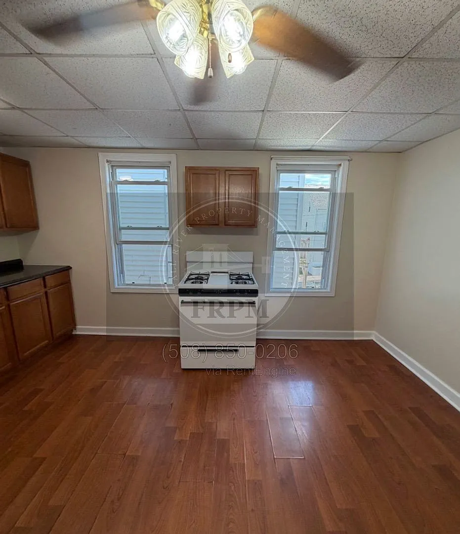 1 bed, 1.0 bath, $1,100 — Photo 4