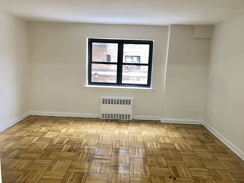2nd image of 9960 64th Ave APT 1Z