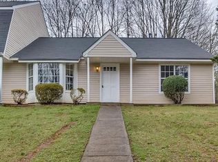 320 Farm Place Ct NE, Woodstock, GA 30188