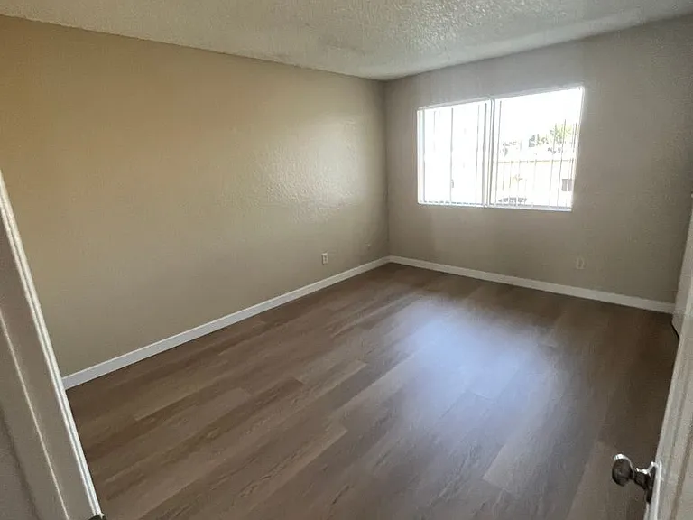 Westgate Villa Apartments — Photo 28