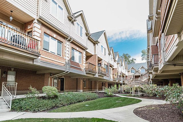 1st image of 3631 Forest Ave Unit Q