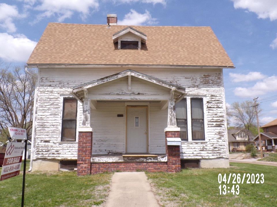 1536 Market St Beatrice NE 68310 Zillow