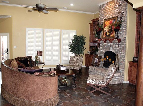2nd image of 1909 Pagewood Dr