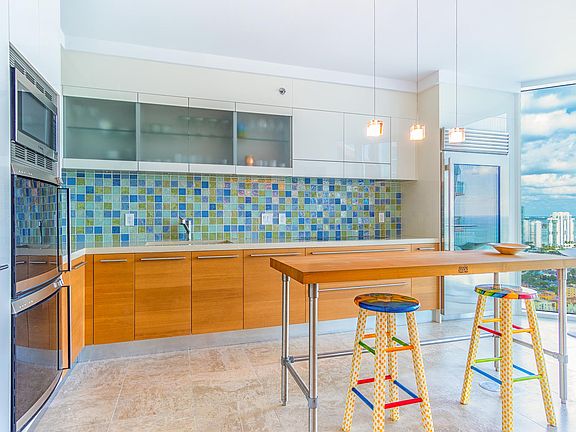 4th image of 300 S Pointe Dr APT 3304