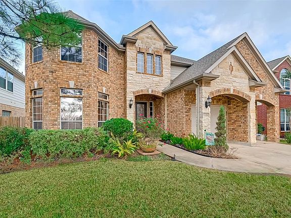 2nd image of 6126 Vadini Shores Ln