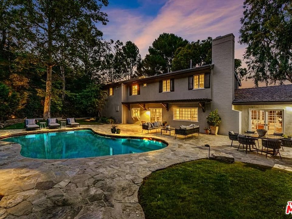 1st image of 10966 Wrightwood Ln