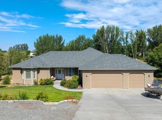 2102 S Rialto Ct, Kennewick, WA 99338