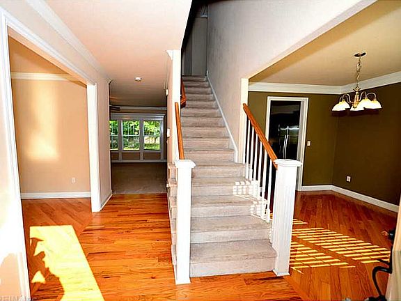 3rd image of 1101 Sutherlyn Ct