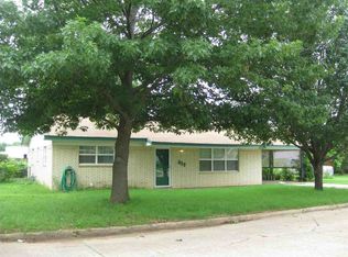 417 S 17th Ave, Durant, OK 74701