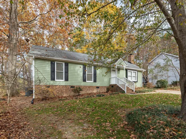 104 Remington Woods Dr, Wake Forest, NC 27587