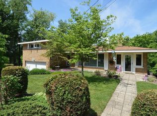 1007 Magnolia Dr, Jeannette, PA