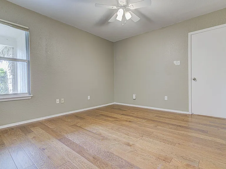 12430 Wycliff Ln — Photo 8