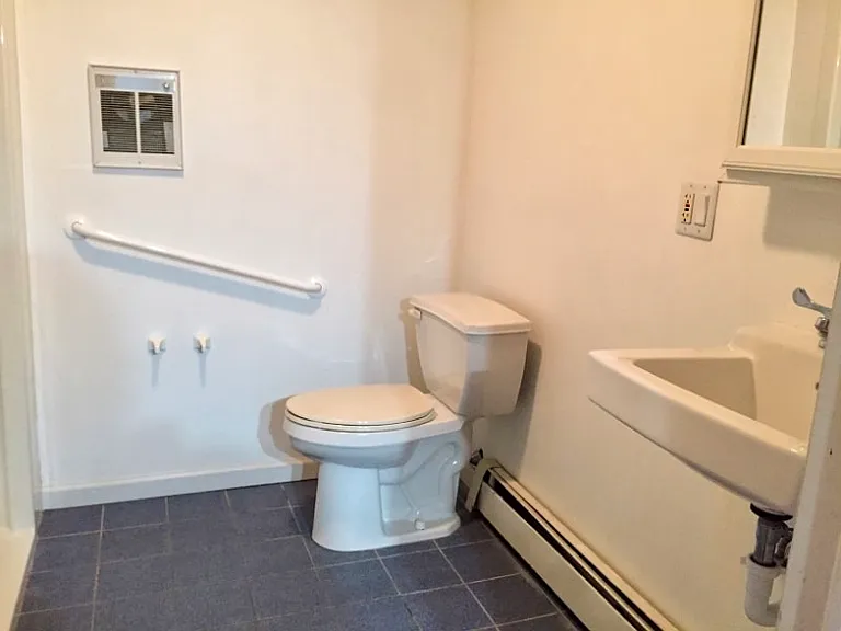 37 Benson St #1 — Photo 6