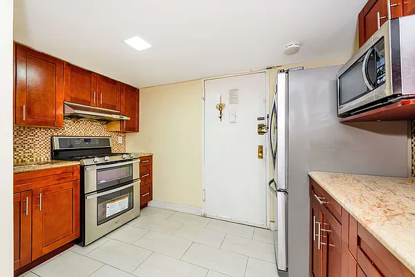 Sold by SBNY RE | media 4