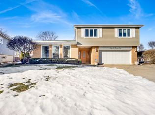 6628 Davis St, Morton Grove, IL 60053