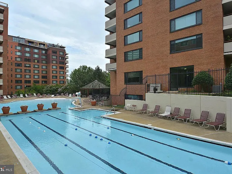 1121 Arlington Blvd #727 — Photo 14