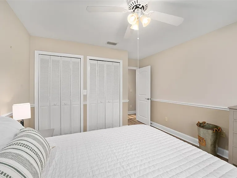 8140 NW 48th Ln — Photo 34