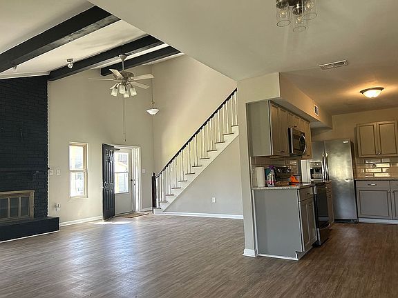 4th image of 1588 Goshen Rd #B