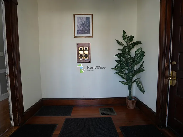129 Draper St #1 — Photo 25