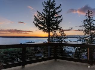 16905 33rd Ave SW, Burien, WA 98166