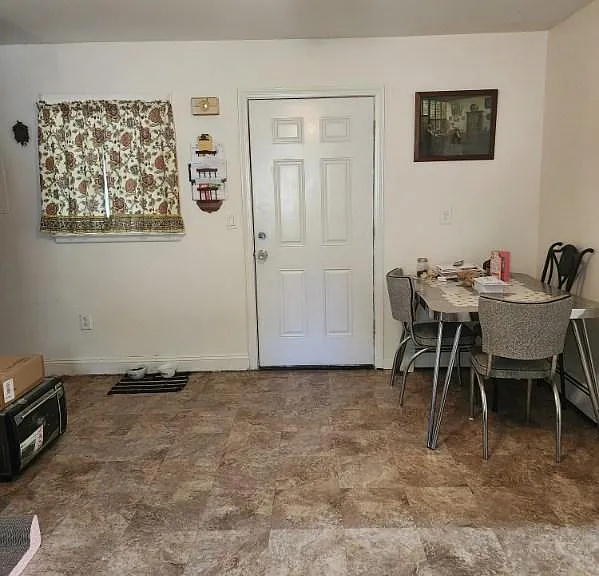 435 W Main St #6 — Photo 3