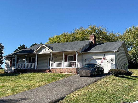 2nd image of 11808 Clarence Dr