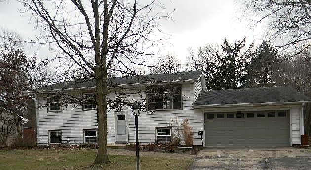 1st image of 2720 Lancaster Dr