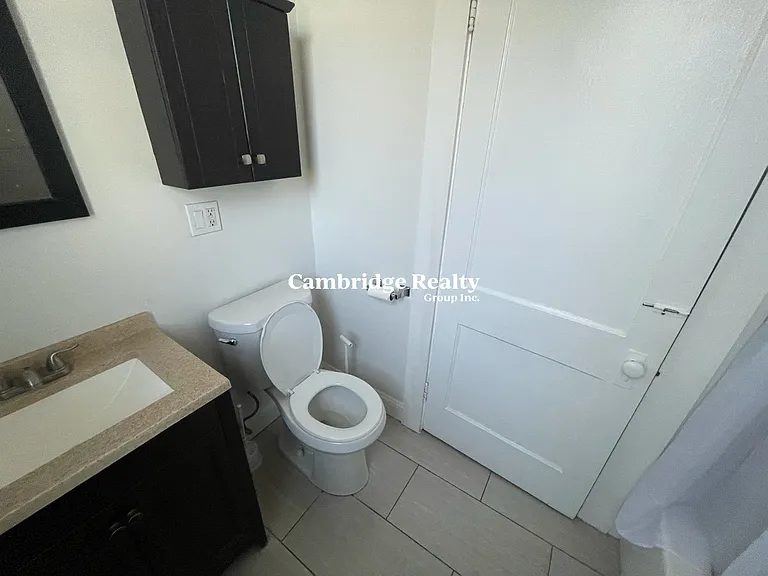 12 Farrington Ave #2T — Photo 22