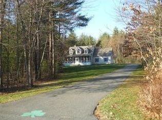 141 Pomeroy Meadow Rd, Southampton, MA 01073