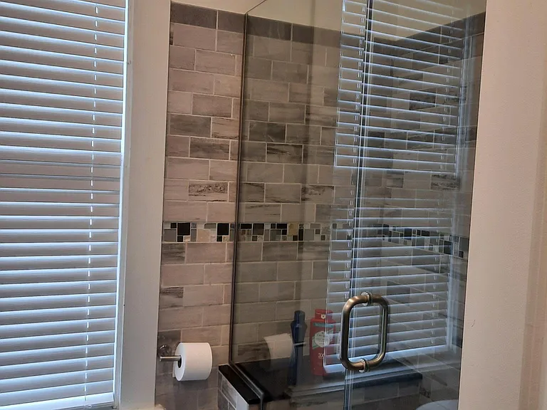 254 E Sycamore St — Photo 11
