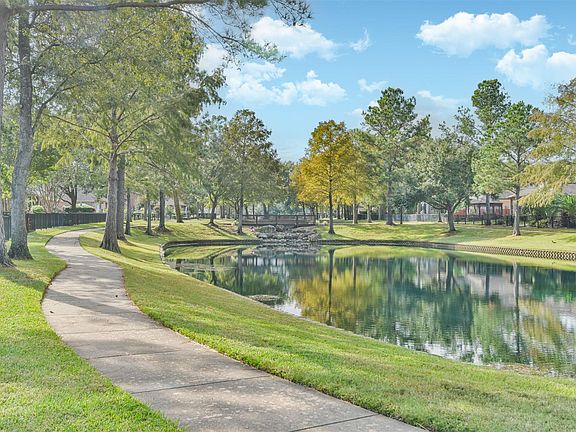 3rd image of 18743 Duke Lake Dr