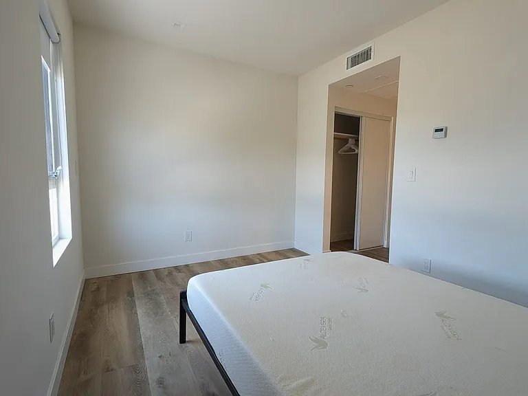 2026 Federal Ave #4 — Photo 8