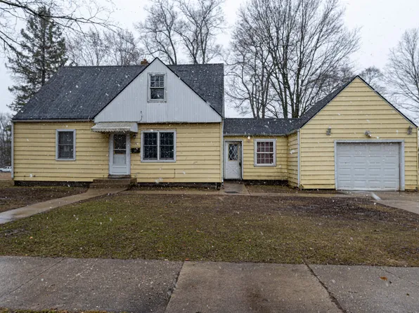 1120 Ogilby Rd, Rockford, IL 61102