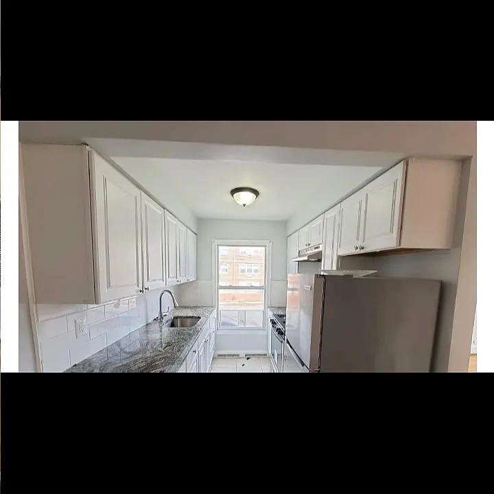 121 21st St #1A