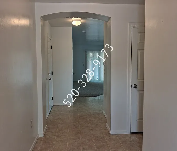 945 E Emma Marie Owner Agent — Photo 2