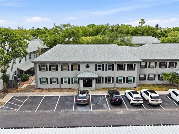 1160 Rue Des Rois Unit 1B, South Pasadena, FL 33707