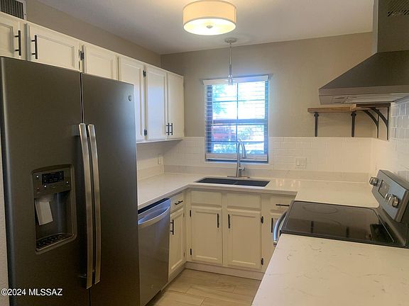 3rd image of 5396 N Calle Del Rocio