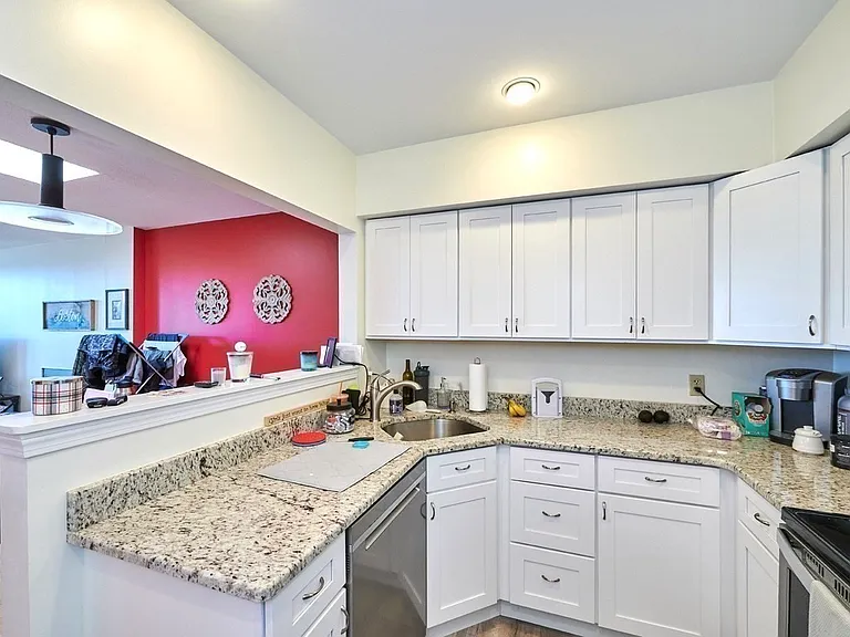 59 Brainerd Rd #606 — Photo 2